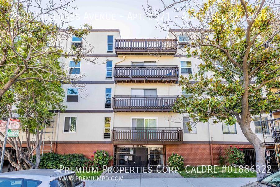 Apartment for rent at 2530 Hillegass Ave, Berkeley, CA 94704