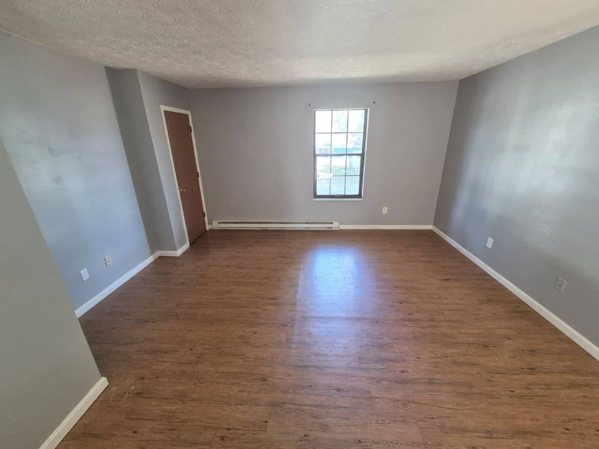 Apartment for rent at 105 Williams St, Butler, KY 41006