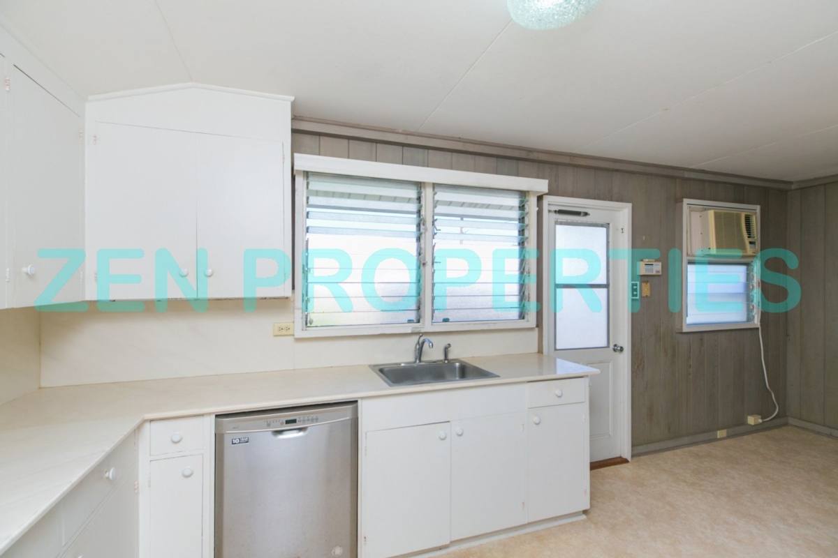 House for rent at 5616 Kawaikui St, Honolulu, HI 96821
