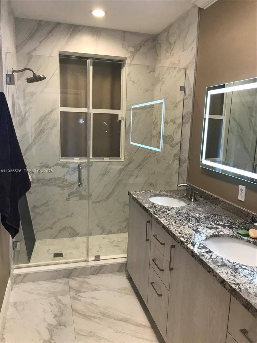 Townhouse for rent at 10872 SW 89th St, Miami, FL 33176