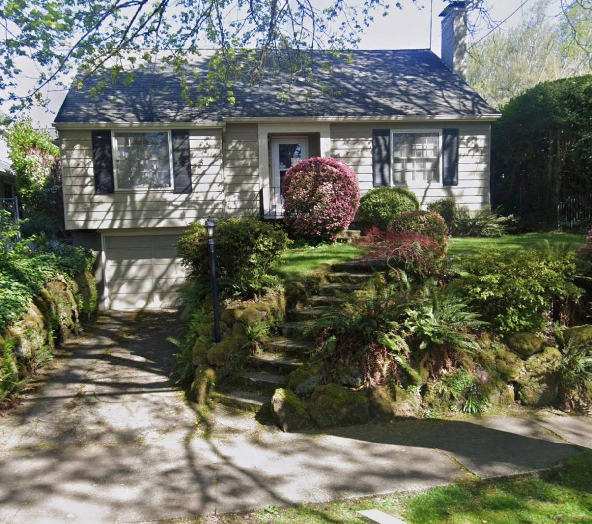 House for rent at 6214 SE 36th Ave, Portland, OR 97202