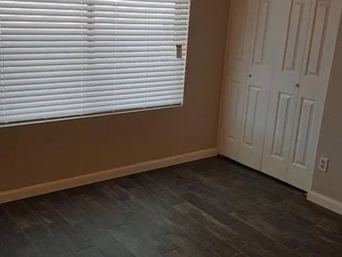 House for rent at 921 W Naranja Ave, Mesa, AZ 85210