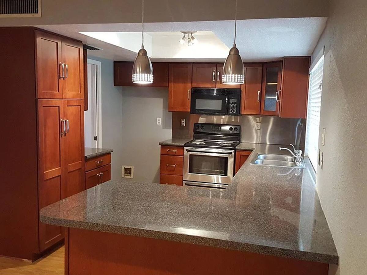 House for rent at 921 W Naranja Ave, Mesa, AZ 85210