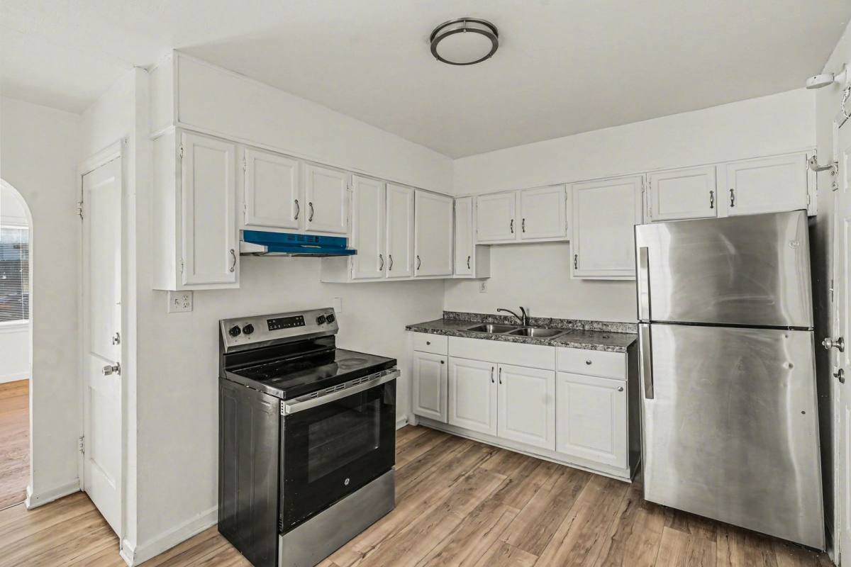 House for rent at 7412 Bellefontaine Ave, Kansas City, MO 64132