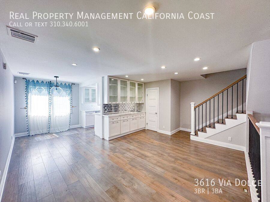 Townhouse for rent at 3616 Via Dolce, Marina Del Rey, CA 90292