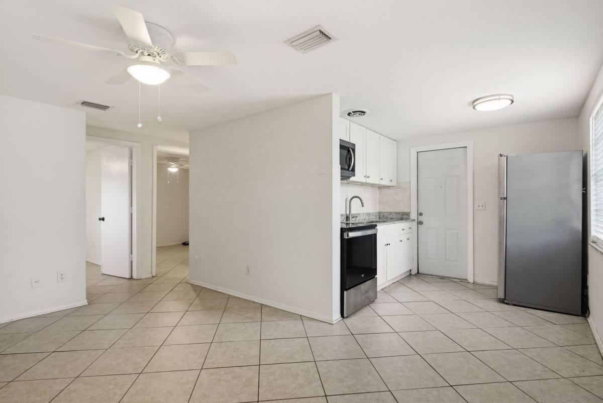 House for rent at 417 Milwaukee Ave, Dunedin, FL 34698