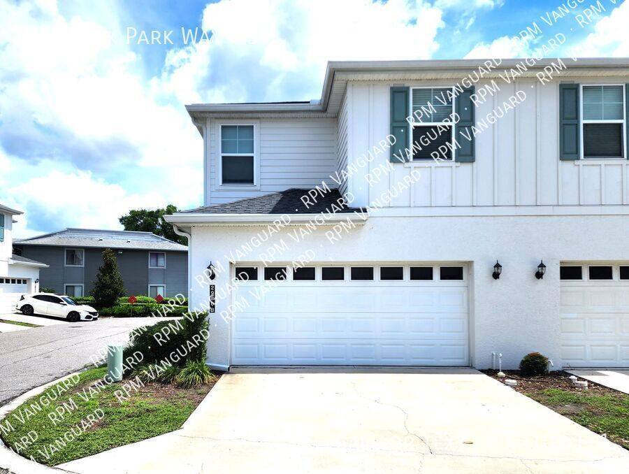 Townhouse for rent at 2980 Oak Park Way #B, Orlando, FL 32822