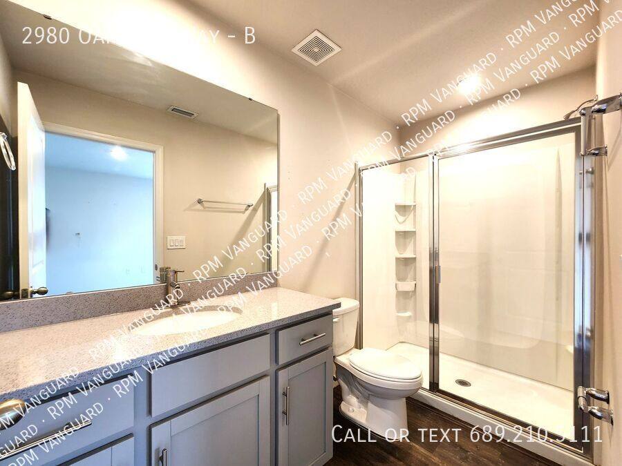 Townhouse for rent at 2980 Oak Park Way #B, Orlando, FL 32822
