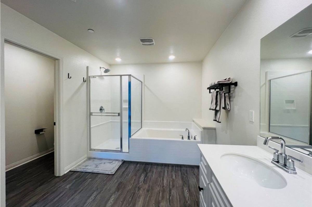 Townhouse for rent at 1382 Mesquite Dr, Vista, CA 92083