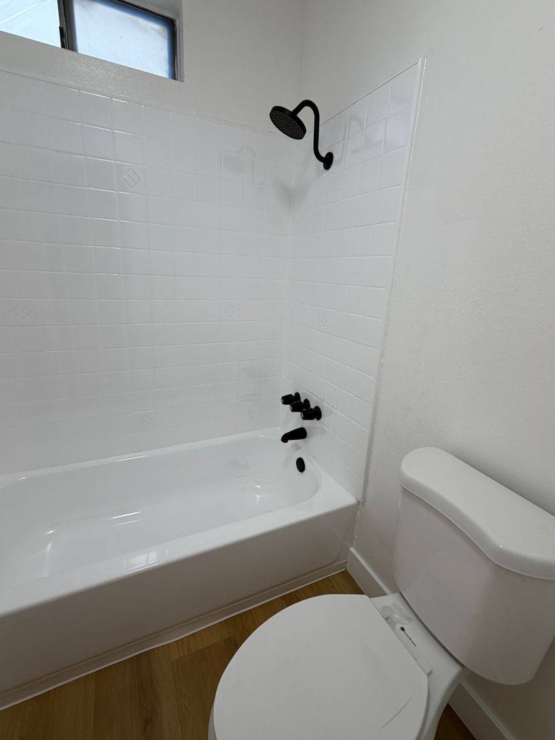 Apartment for rent at 14019 Cerise Ave, Hawthorne, CA 90250