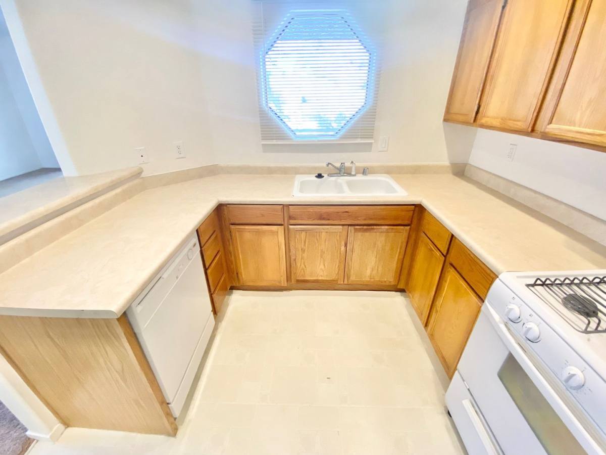 Condo for rent at 5058 Rainbow, Las Vegas, NV 89118