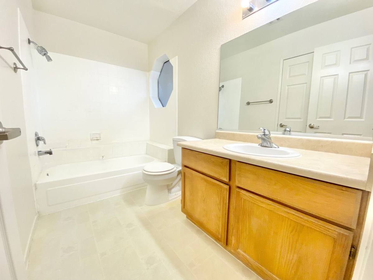 Condo for rent at 5058 Rainbow, Las Vegas, NV 89118