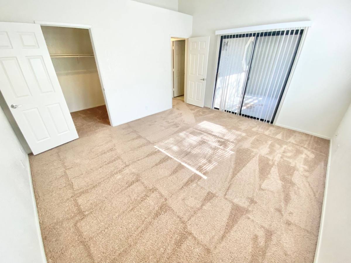 Condo for rent at 5058 Rainbow, Las Vegas, NV 89118