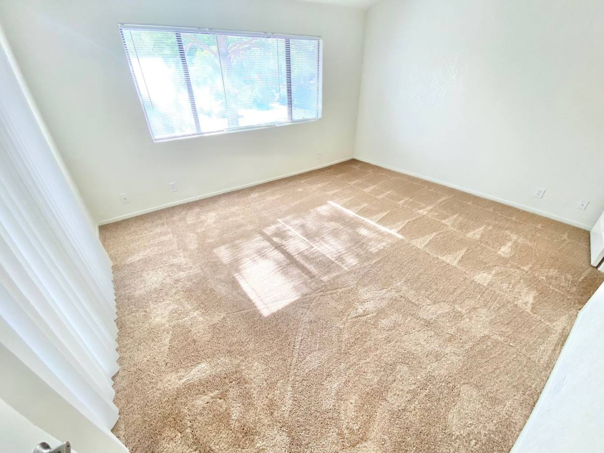 Condo for rent at 5058 Rainbow, Las Vegas, NV 89118