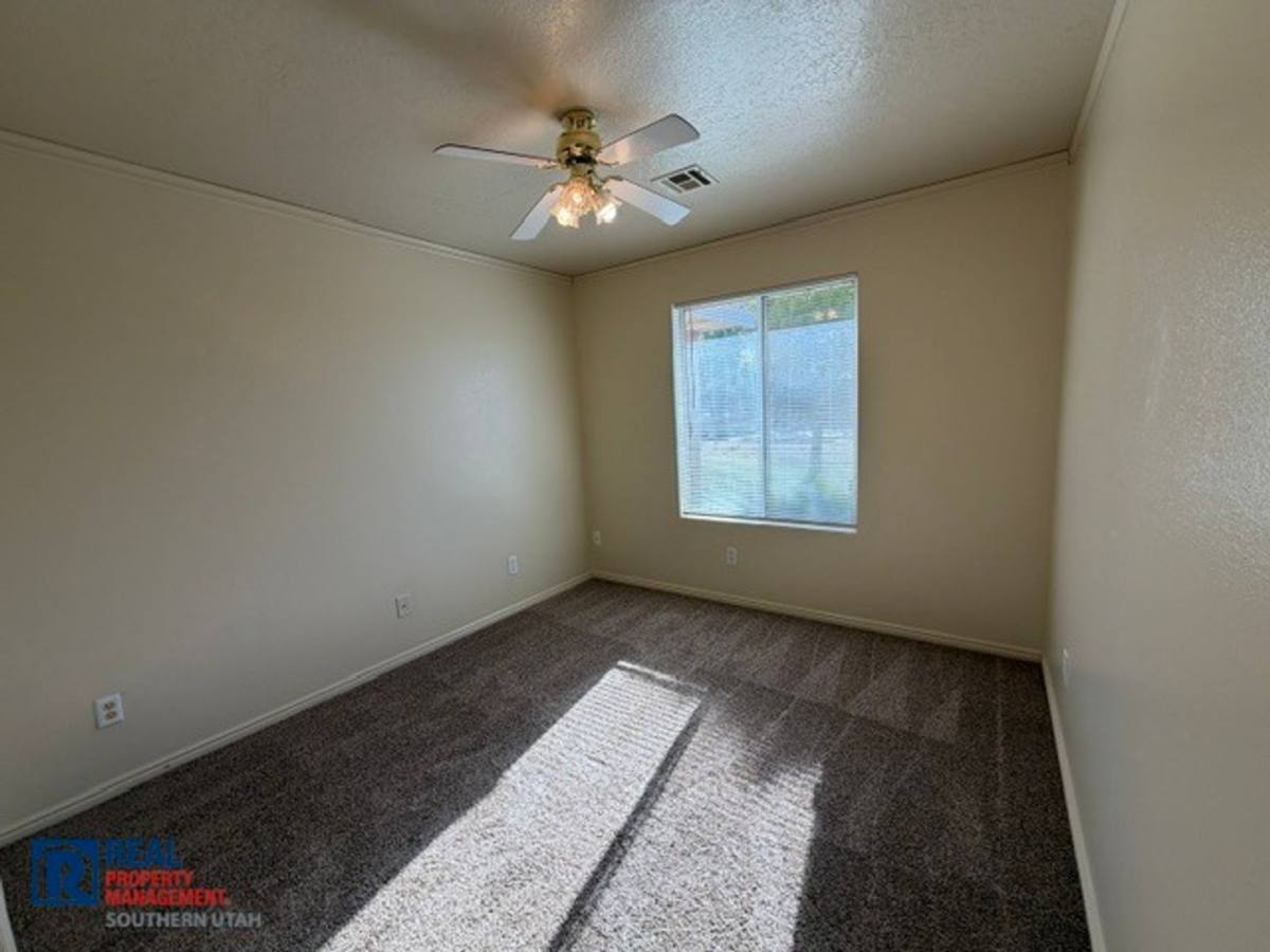 House for rent at 180 S 100 W, Ivins, UT 84738
