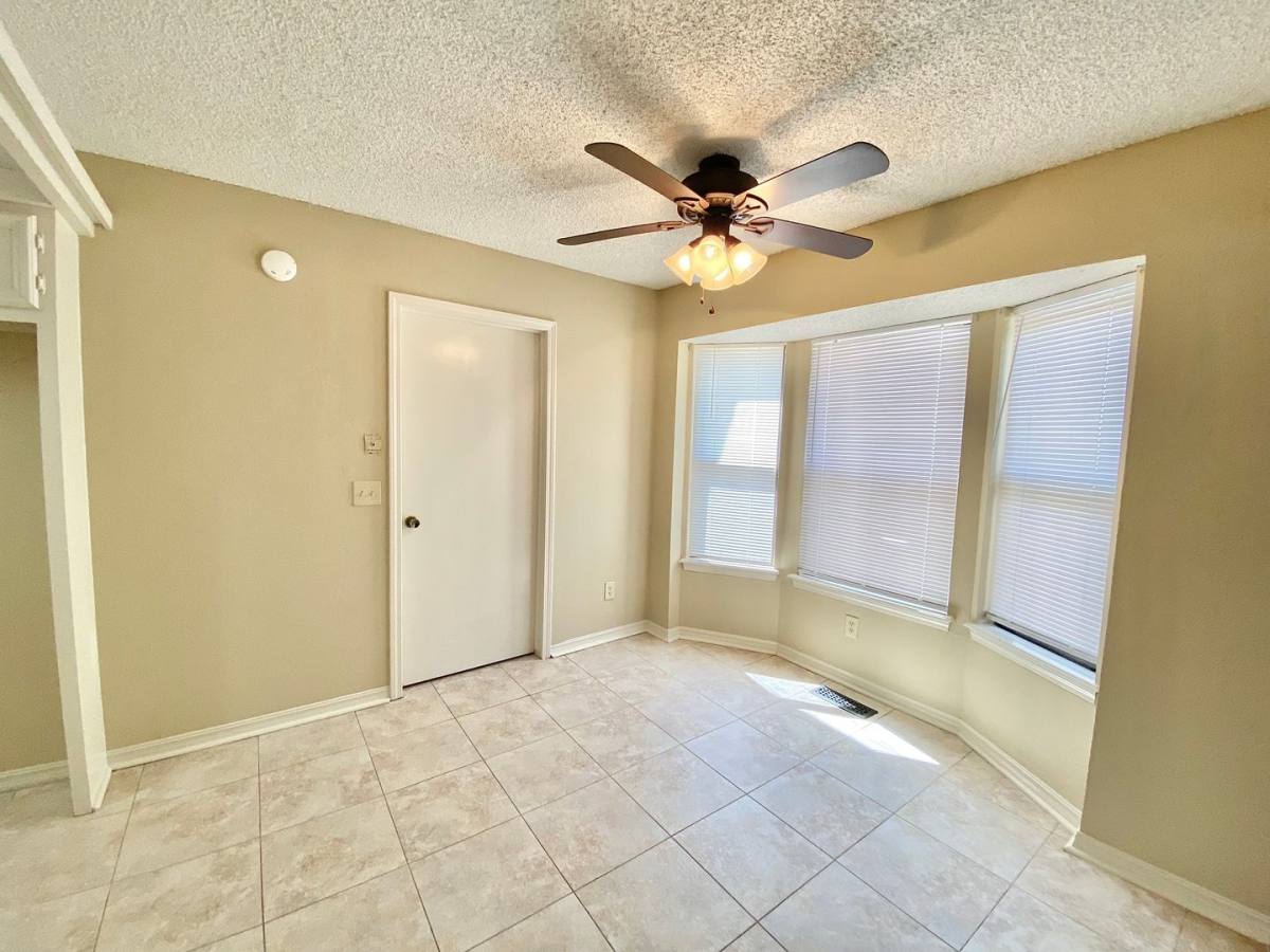 House for rent at 127 W M St, Jenks, OK 74037