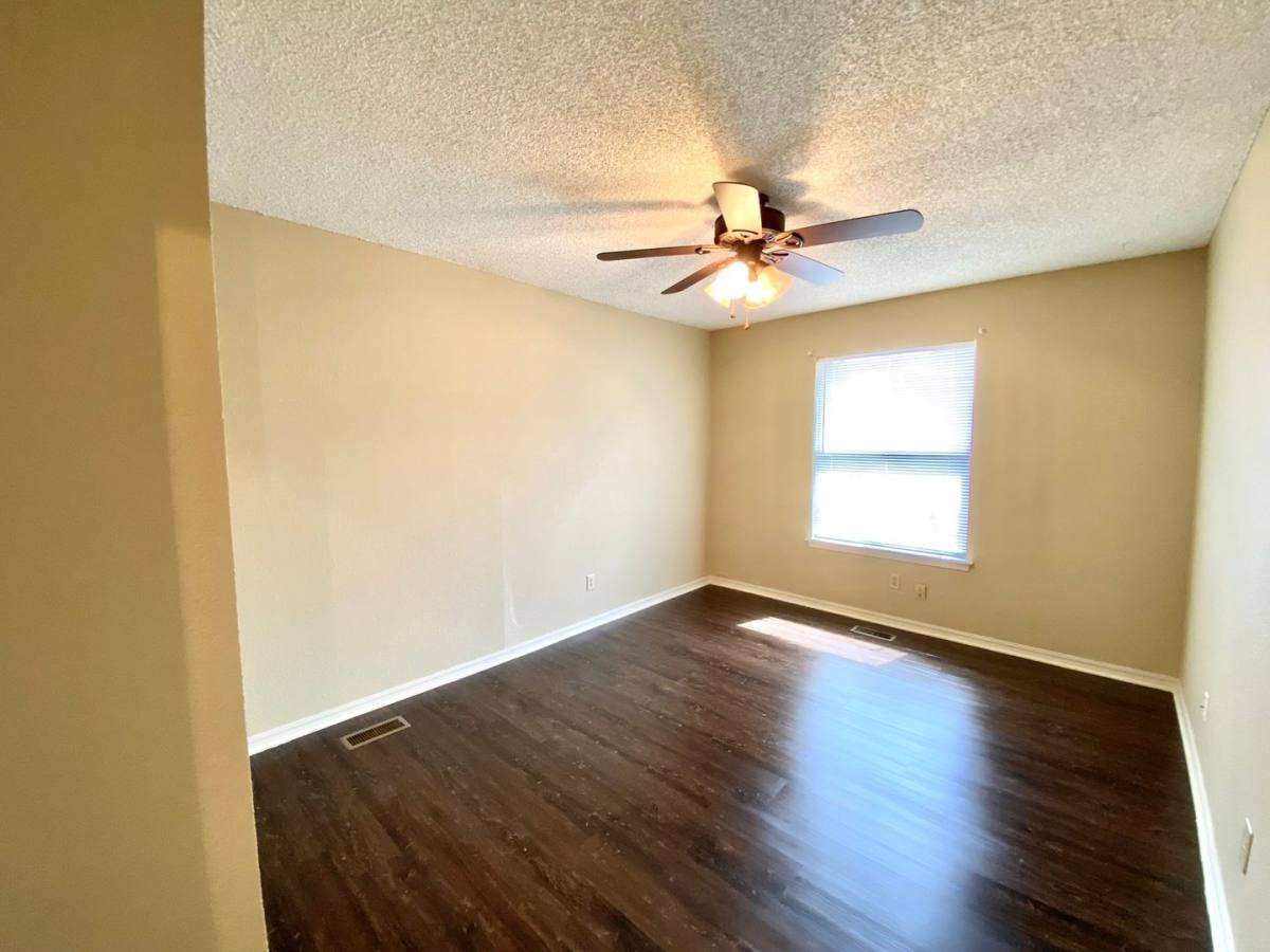 House for rent at 127 W M St, Jenks, OK 74037