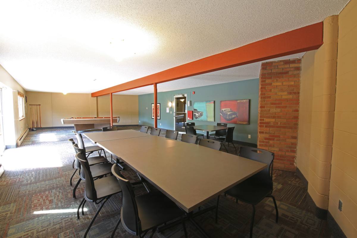 Apartment for rent at 5601 Glenwood Ave, Minneapolis, MN 55422