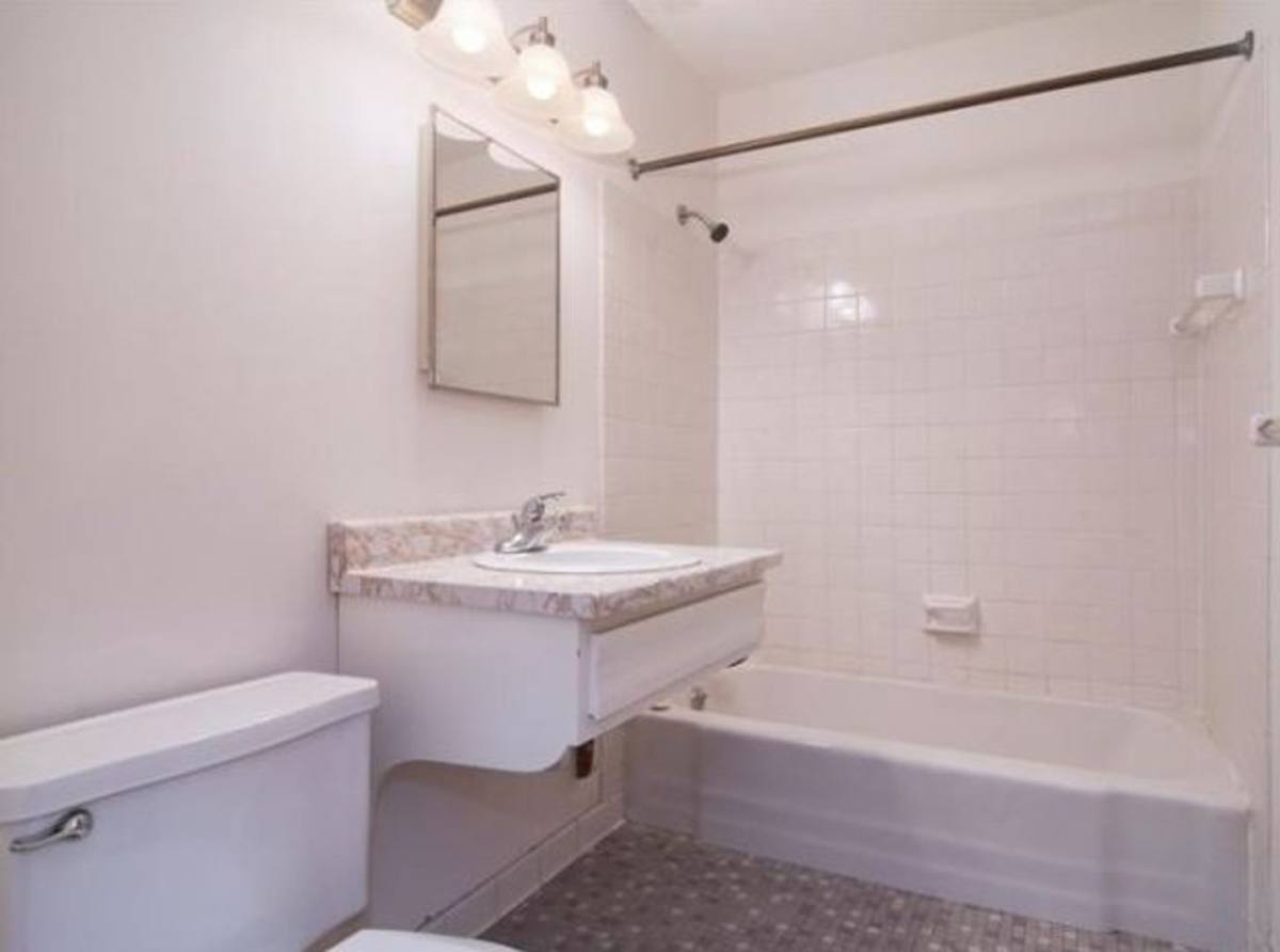 Apartment for rent at 5601 Glenwood Ave, Minneapolis, MN 55422