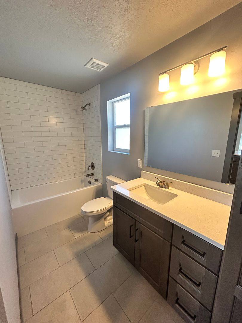 Apartment for rent at 2106 S Vista Ave, Boise, ID 83705