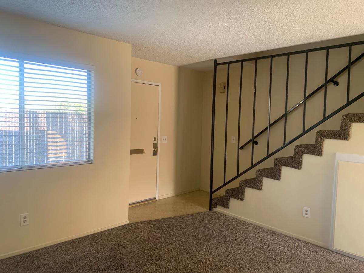Apartment for rent at 631 28th St, Bakersfield, CA 93301