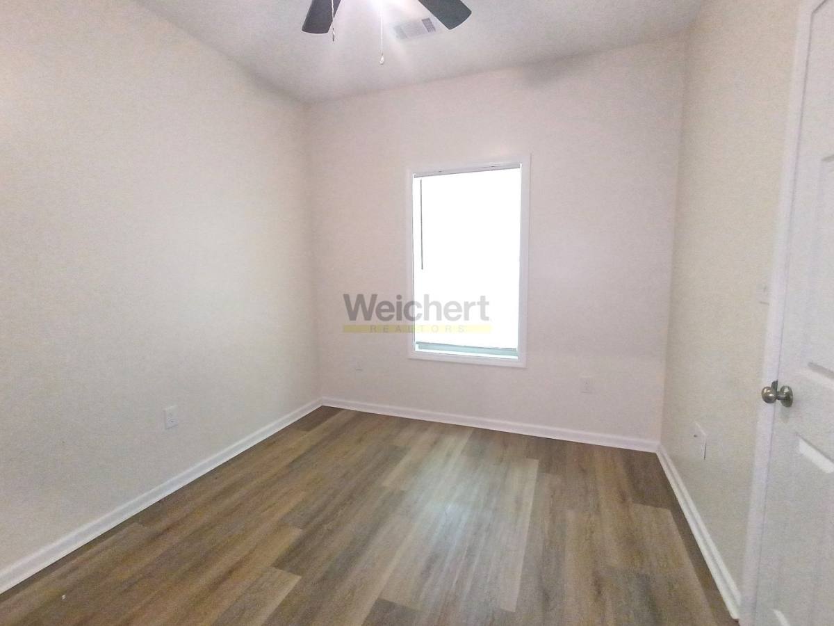 Apartment for rent at 824 N 4th St, Paragould, AR 72450