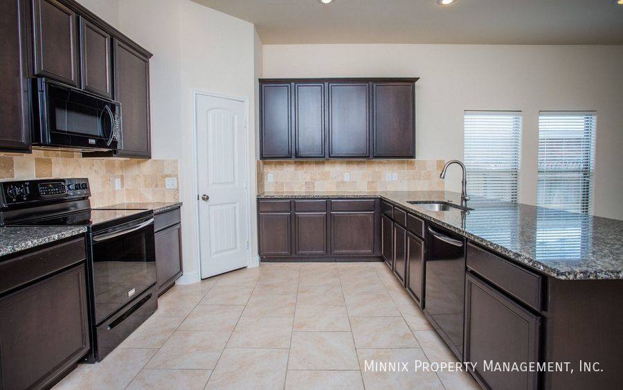 House for rent at 7043 94th St, Lubbock, TX 79424