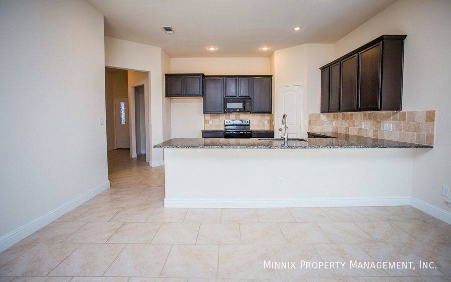 House for rent at 7043 94th St, Lubbock, TX 79424