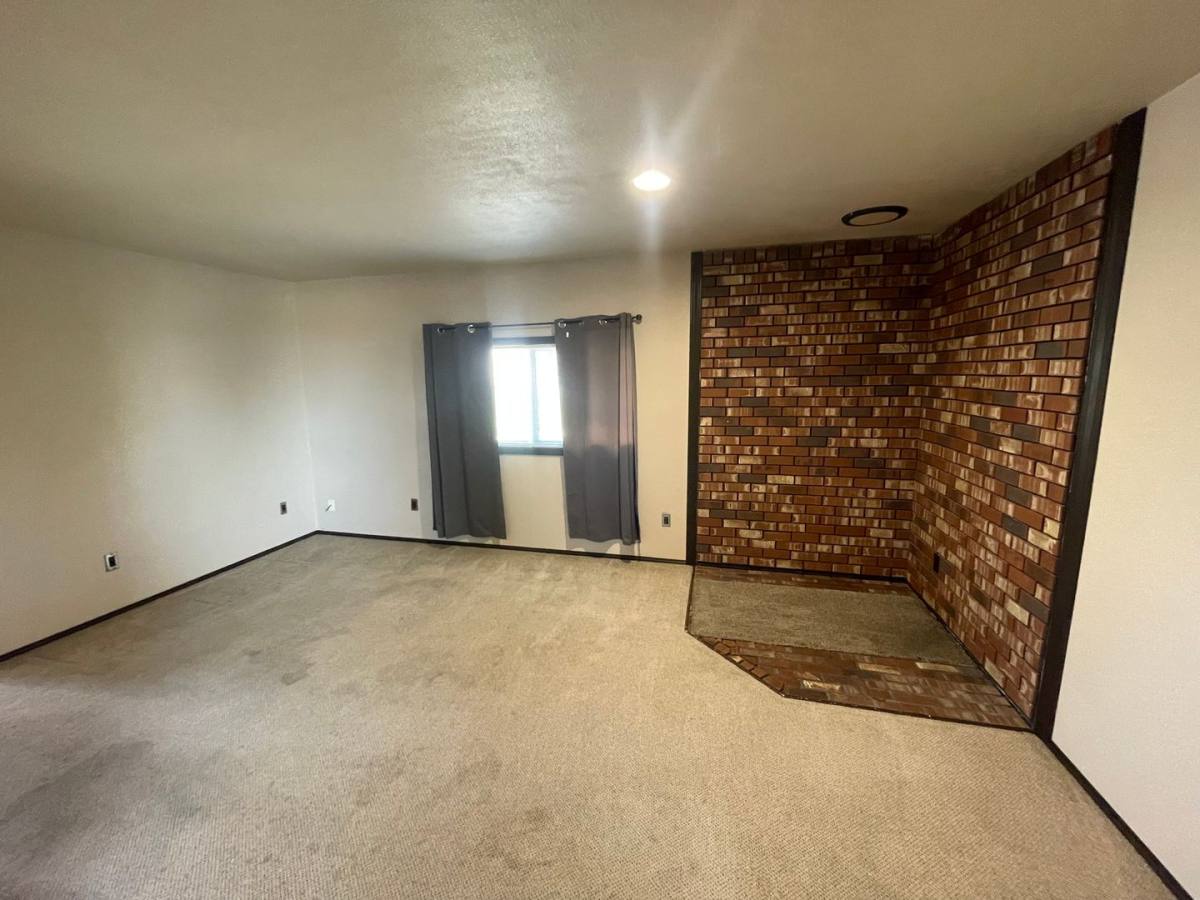 House for rent at 210 W Nelson Rd, Moses Lake, WA 98837