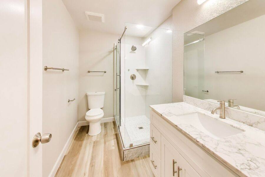 Apartment for rent at 25 Devonshire Blvd #1, San Carlos, CA 94070