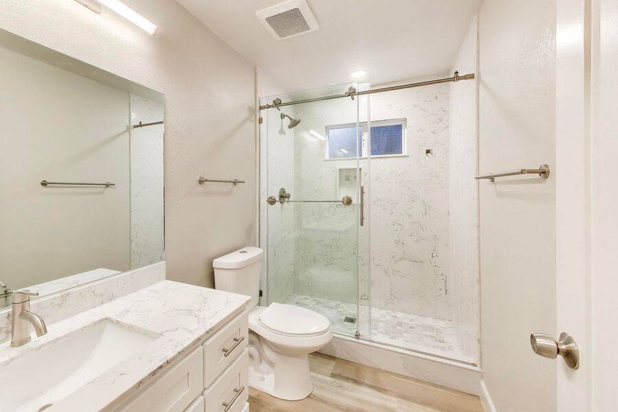 Apartment for rent at 25 Devonshire Blvd #1, San Carlos, CA 94070