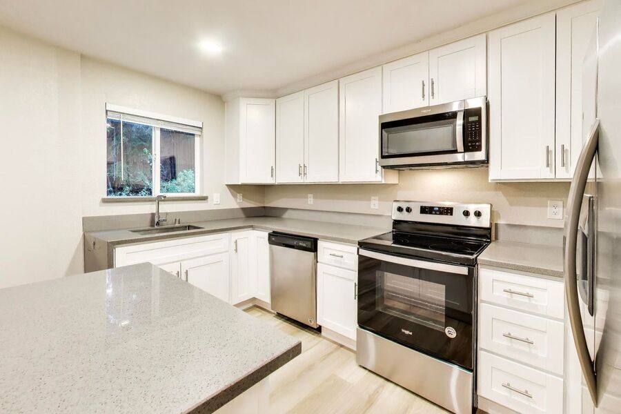Apartment for rent at 25 Devonshire Blvd #1, San Carlos, CA 94070