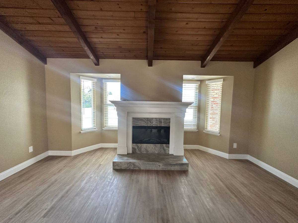 House for rent at 2322 E Vassar Dr, Visalia, CA 93292