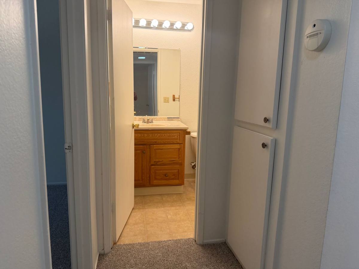 Apartment for rent at 6172 Peoria Dr, Citrus Heights, CA 95621