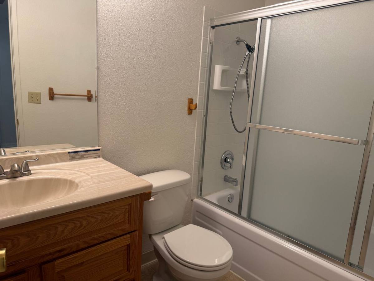 Apartment for rent at 6172 Peoria Dr, Citrus Heights, CA 95621