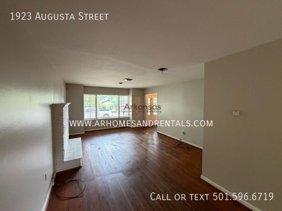 House for rent at 1923 Augusta St, North Little Rock, AR 72114