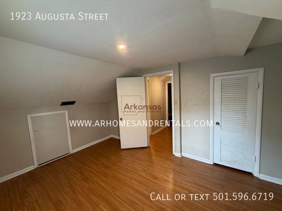 House for rent at 1923 Augusta St, North Little Rock, AR 72114