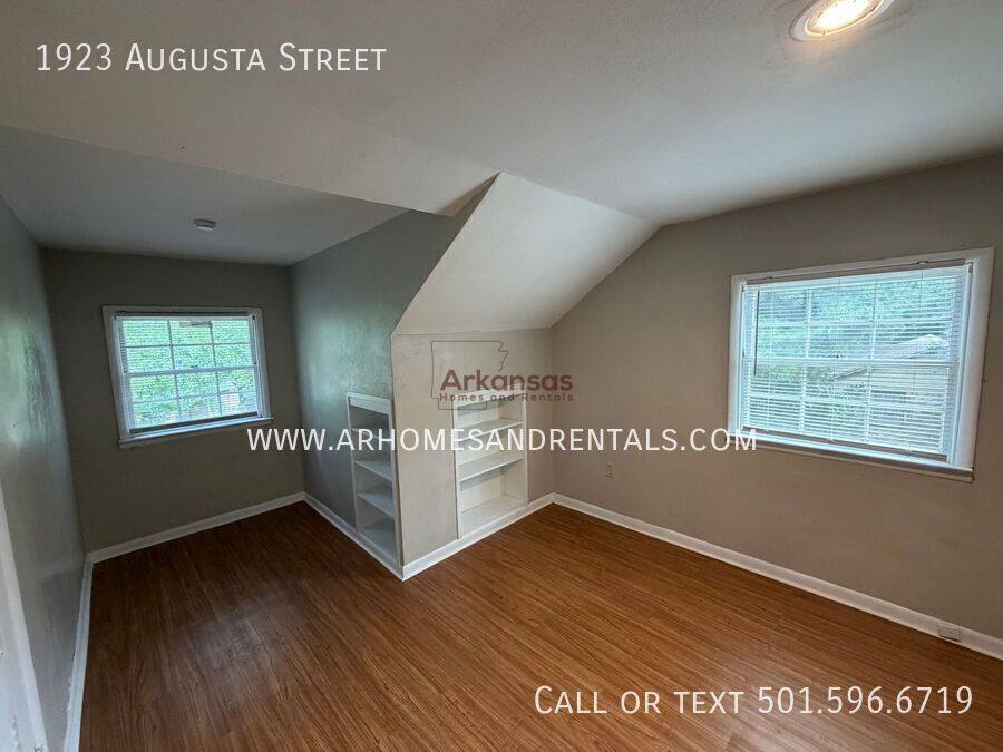 House for rent at 1923 Augusta St, North Little Rock, AR 72114
