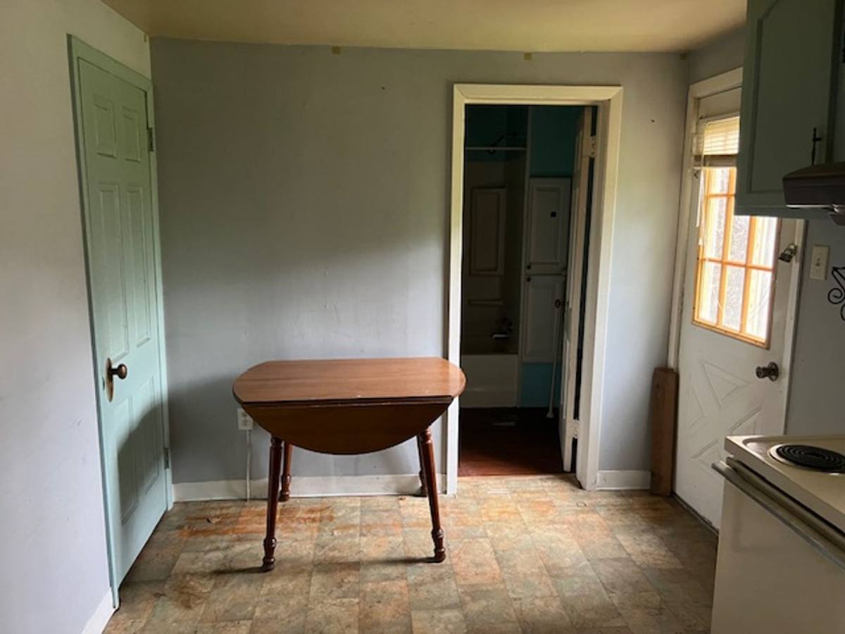 Apartment for rent at 805 Front St, Newton Hamilton, PA 17075