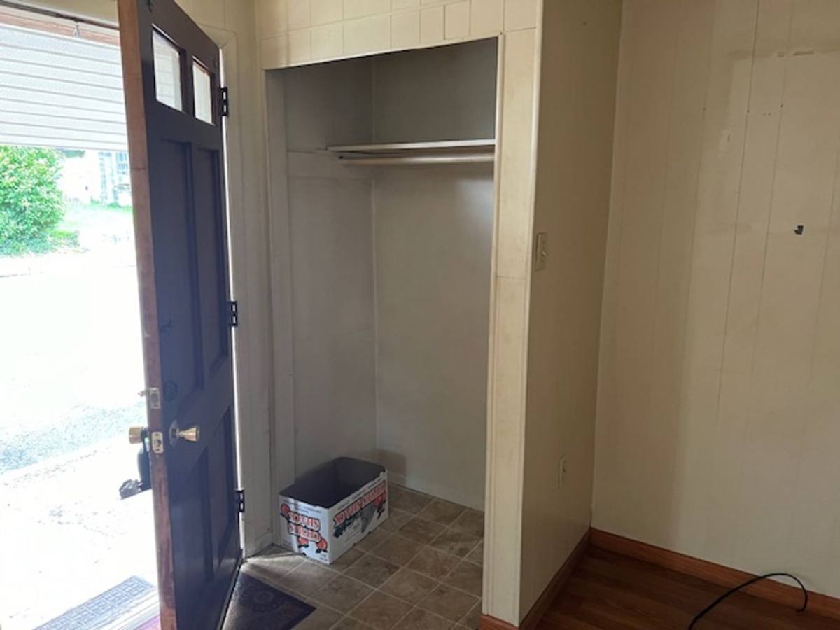 Apartment for rent at 805 Front St, Newton Hamilton, PA 17075