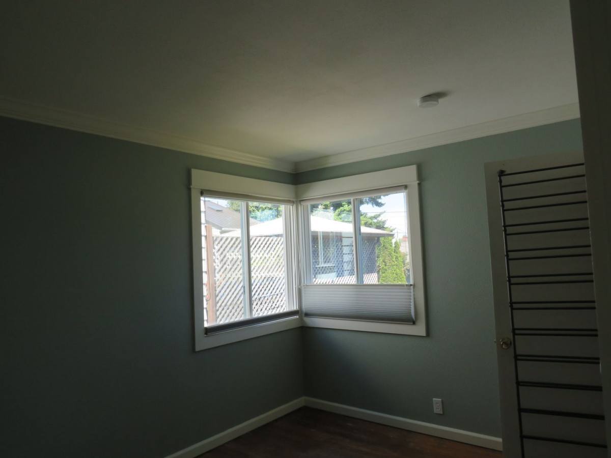 House for rent at 10218 35th Ave SW, Seattle, WA 98146