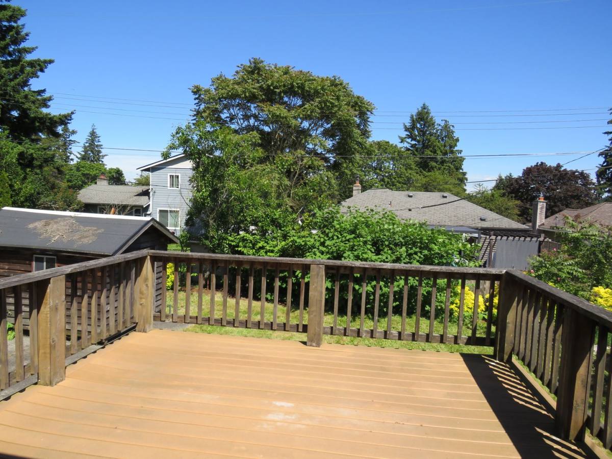 House for rent at 10218 35th Ave SW, Seattle, WA 98146