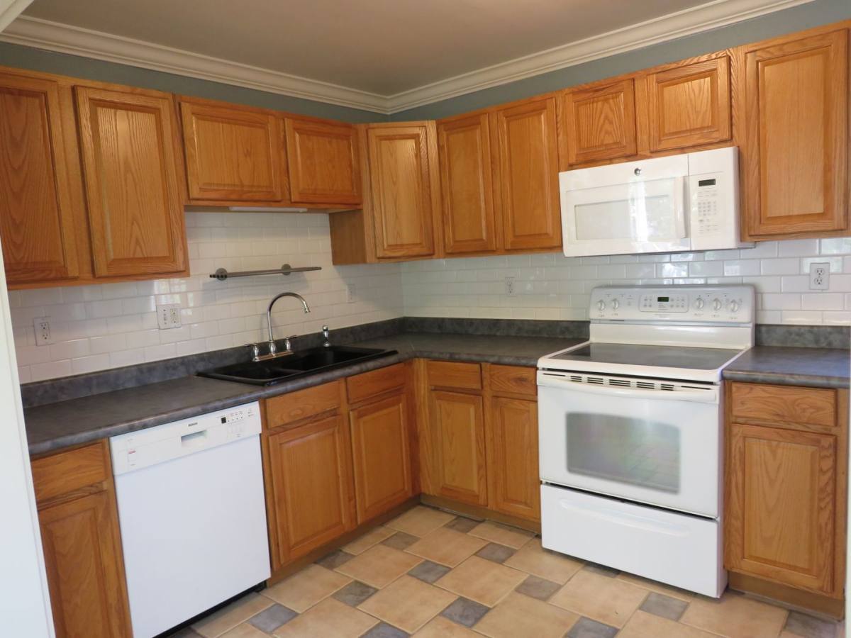 House for rent at 10218 35th Ave SW, Seattle, WA 98146