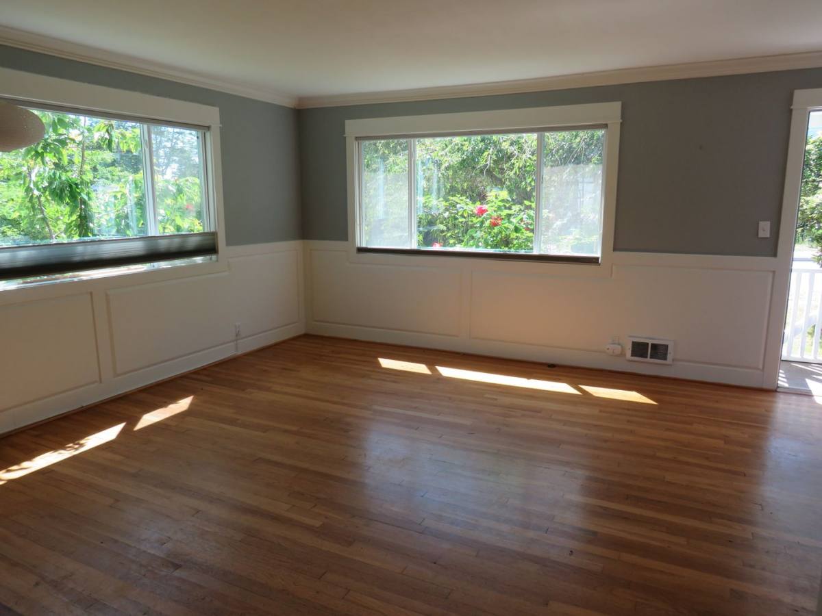 House for rent at 10218 35th Ave SW, Seattle, WA 98146