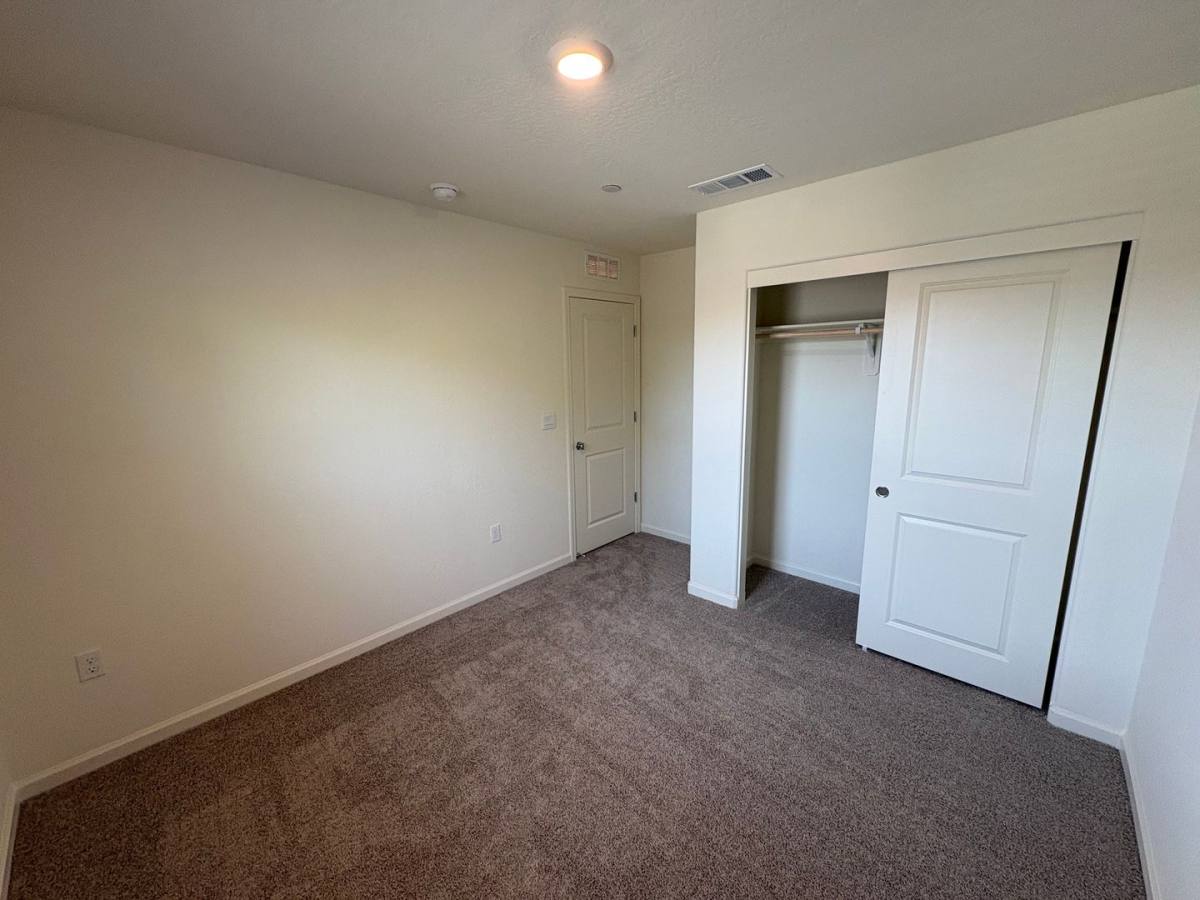 House for rent at 1900 Oaks Fall Court, Tulare, CA 93274