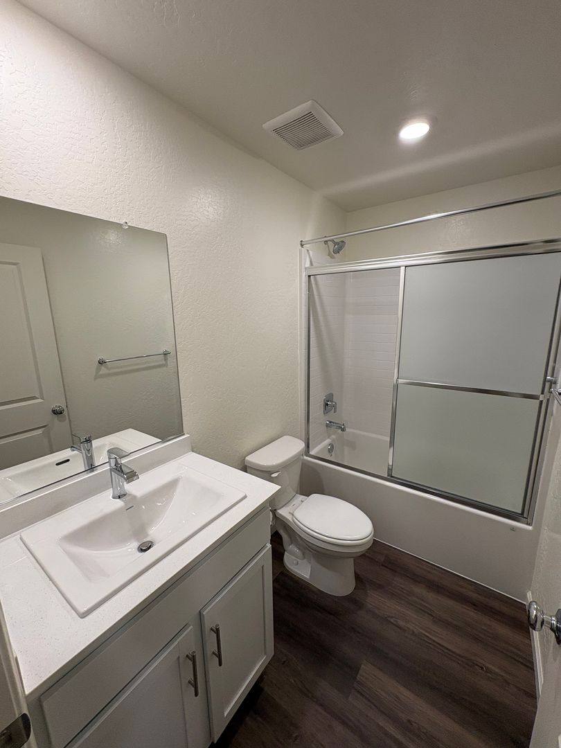 House for rent at 1900 Oaks Fall Court, Tulare, CA 93274