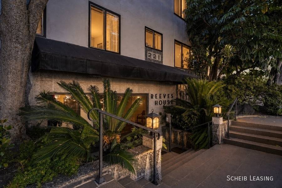 Apartment for rent at 221 S Reeves Dr #PH, Beverly Hills, CA 90212