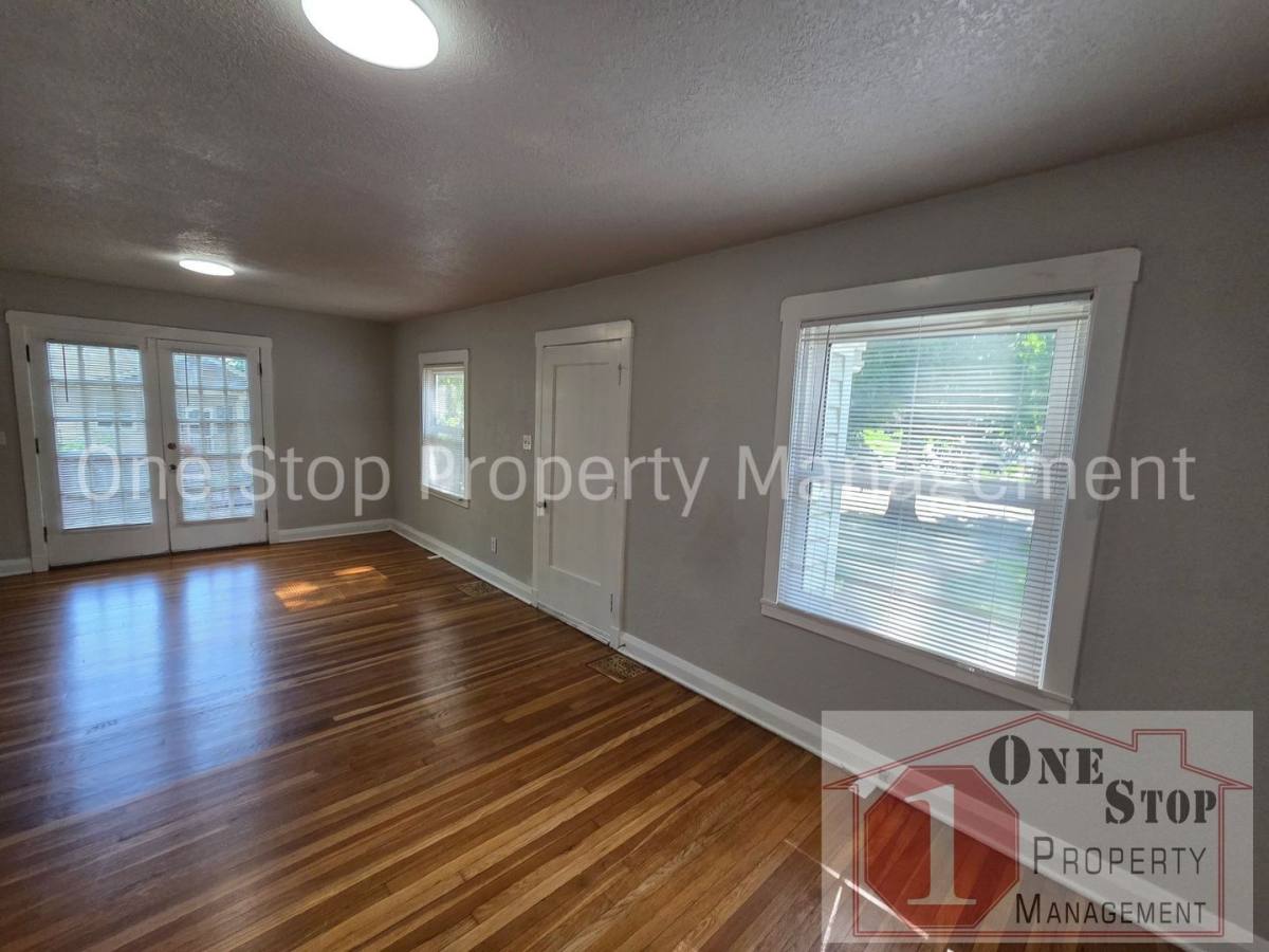 House for rent at 7111 Brooklyn Ave, Kansas City, MO 64134