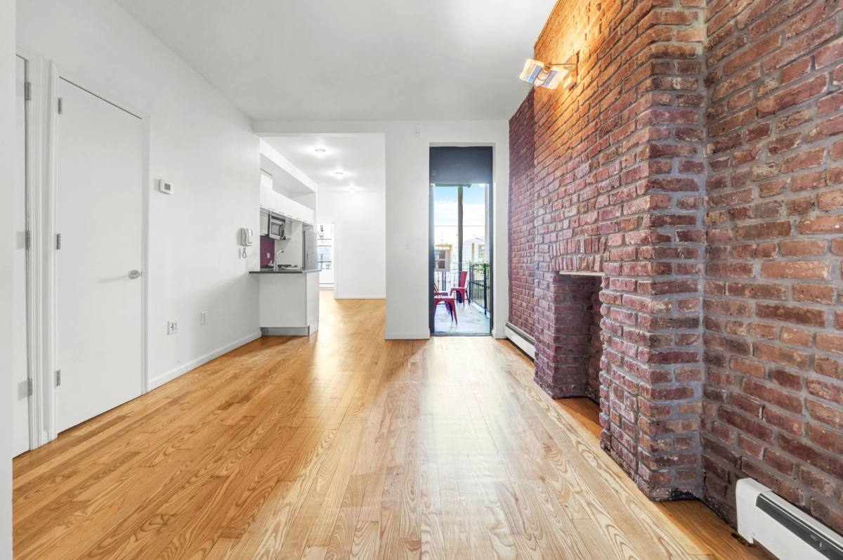 Apartment for rent at 1060 Putnam Ave, Brooklyn, NY 11221