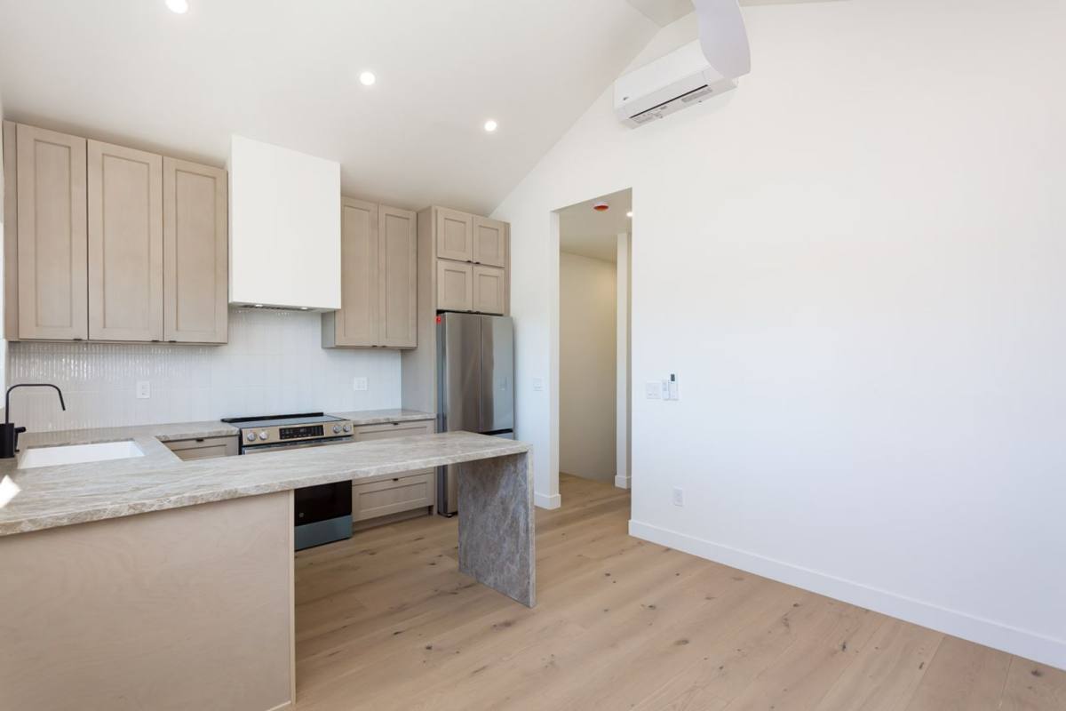 Apartment for rent at 4422-4424 Cherokee Ave, San Diego, CA 92116
